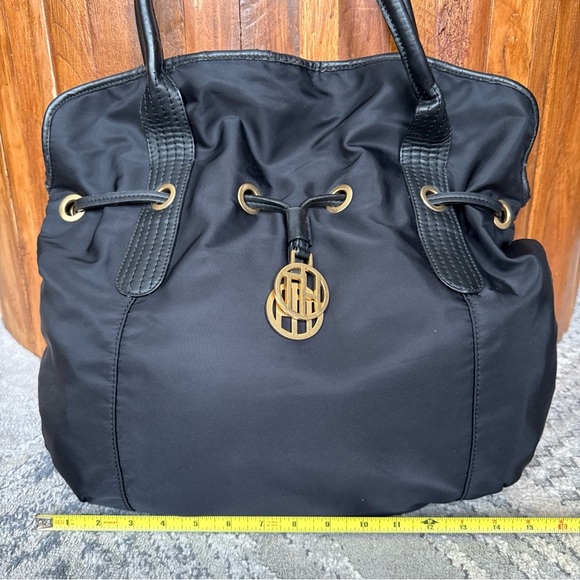 Tommy Hilfiger Womens Black Tote Bag Gold Logo  Magnetic Close - Picture 2 of 14
